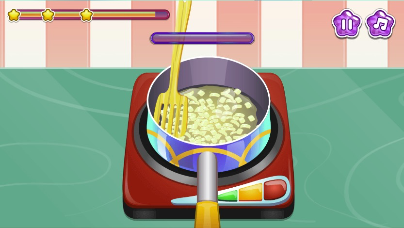 フライパンで野菜を炒めて香りを引き出す